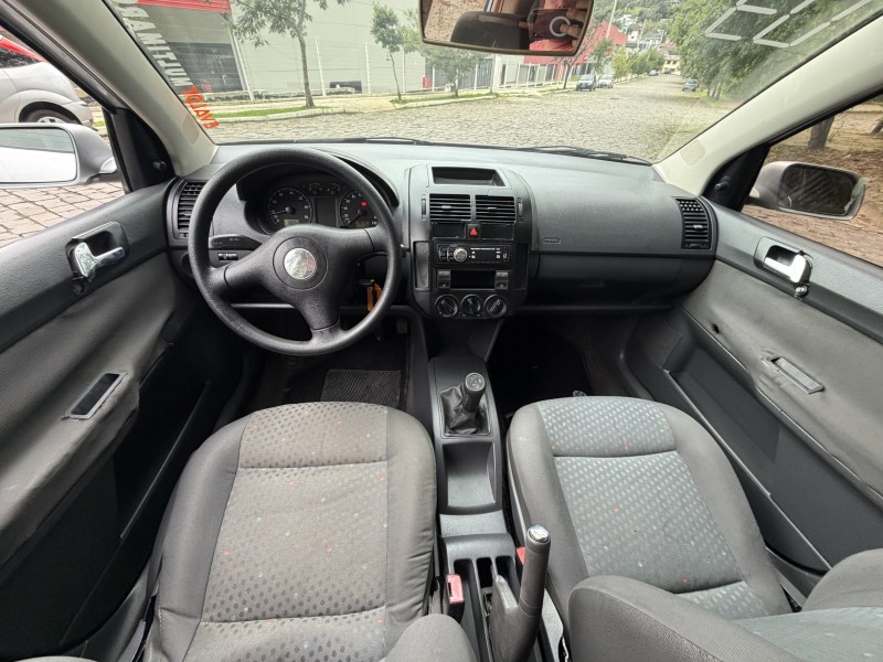 POLO 1.6 MI 8V GASOLINA 4P MANUAL - 2003 - CAXIAS DO SUL