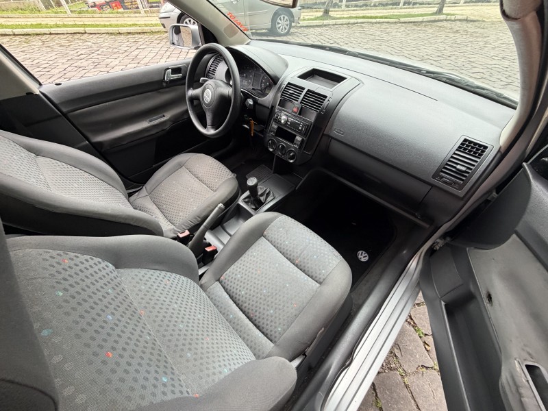 POLO 1.6 MI 8V GASOLINA 4P MANUAL - 2003 - CAXIAS DO SUL