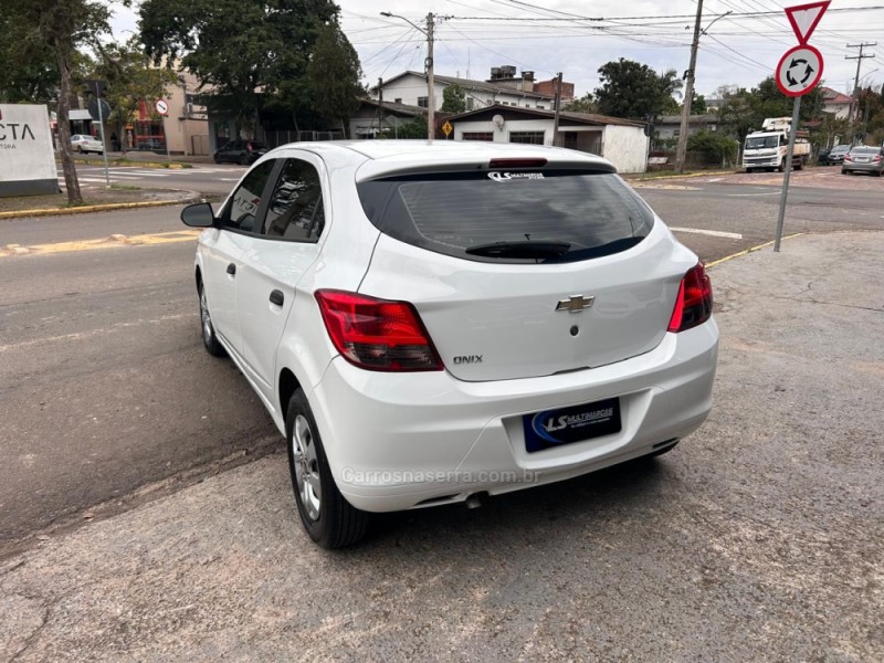 ONIX 1.0 JOY HATCH 8VFLEX 4P MANUAL - 2019 - VENâNCIO AIRES