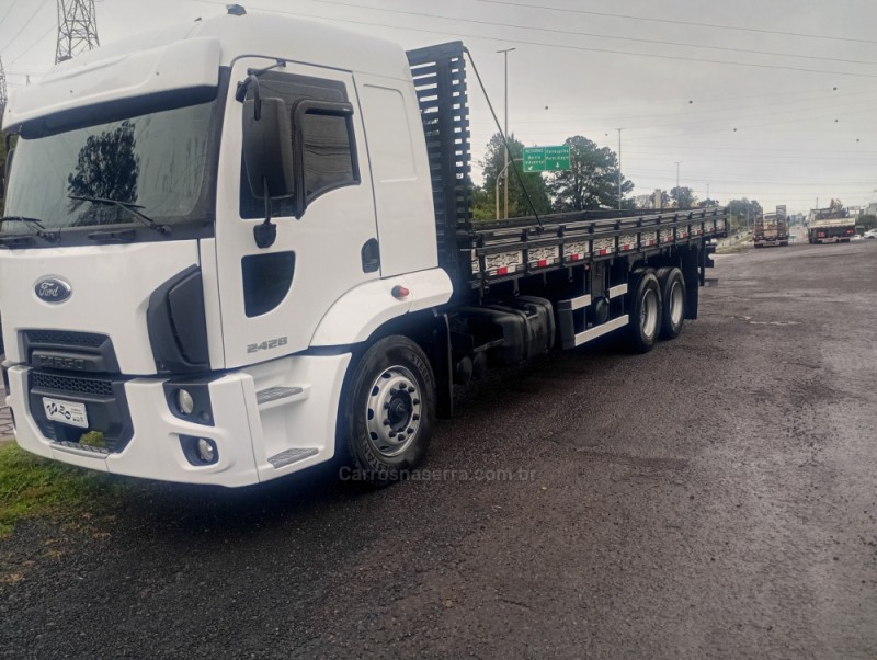 CARGO 2428 E T 3 EIXOS - 2012 - FARROUPILHA
