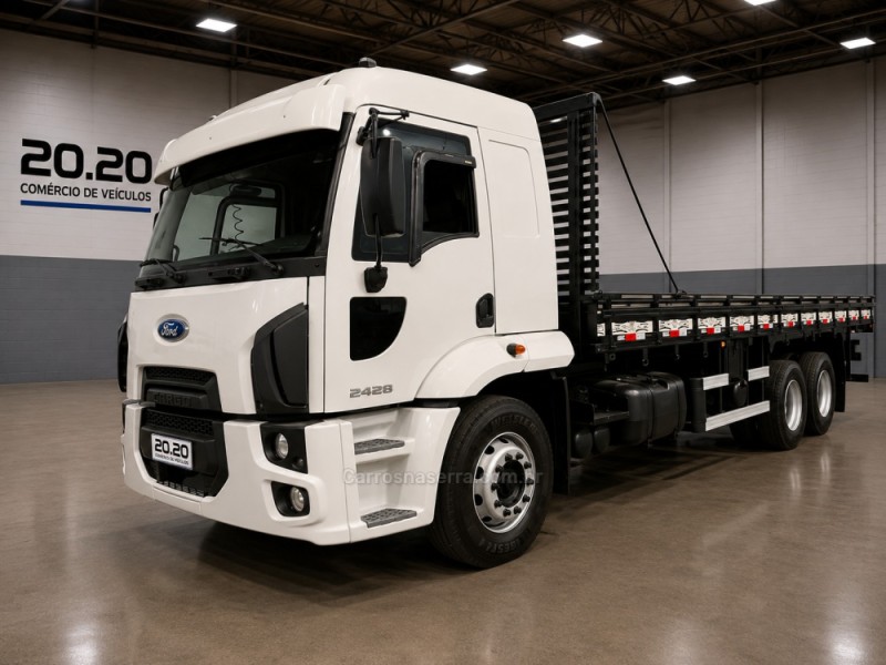 cargo 2428 e t 3 eixos 2012 farroupilha