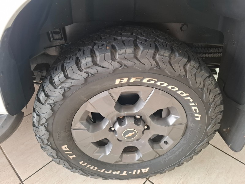 S10 2.5 LTZ 4X4 CD 16V FLEX 4P MANUAL - 2015 - FARROUPILHA