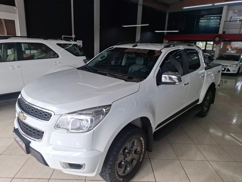 S10 2.5 LTZ 4X4 CD 16V FLEX 4P MANUAL - 2015 - FARROUPILHA