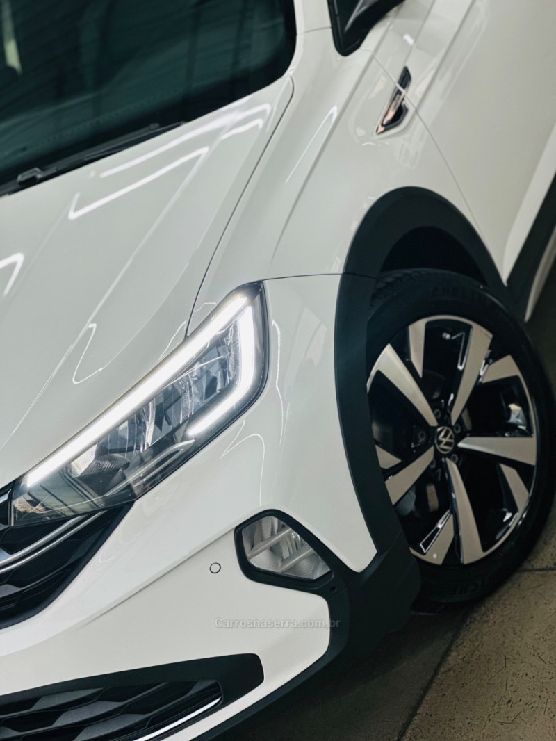 NIVUS 1.0 TSI HIGHLINE FLEX 4P AUTOMÁTICO - 2023 - CANELA