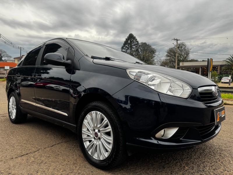 GRAND SIENA 1.6 MPI ESSENCE 16V FLEX 4P MANUAL - 2013 - DOIS IRMãOS
