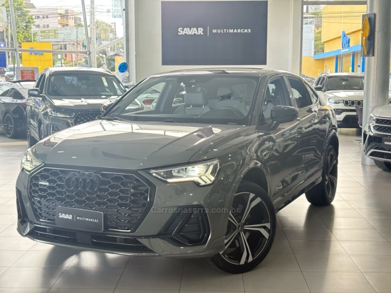 Q3 2.0 TFSI PERFORMANCE BLACK QUATTRO GASOLINA 4P AUTOMÁTICO - 2025 - NOVO HAMBURGO