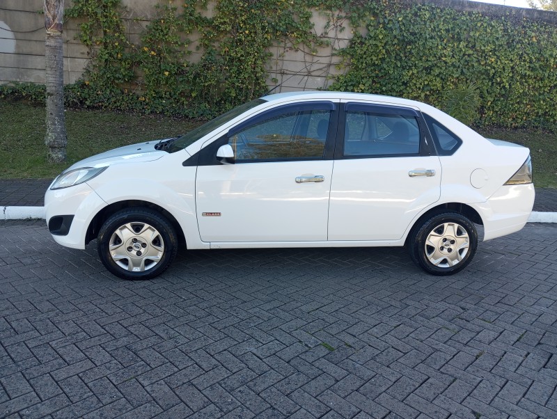 FIESTA 1.6 MPI CLASS 8V GASOLINA 4P MANUAL - 2012 - CAXIAS DO SUL