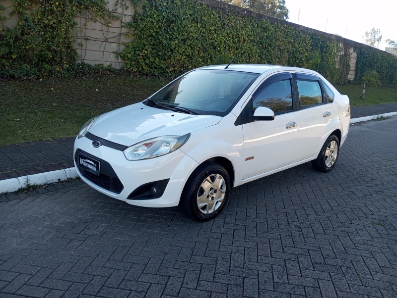 FIESTA 1.6 MPI CLASS 8V GASOLINA 4P MANUAL - 2012 - CAXIAS DO SUL