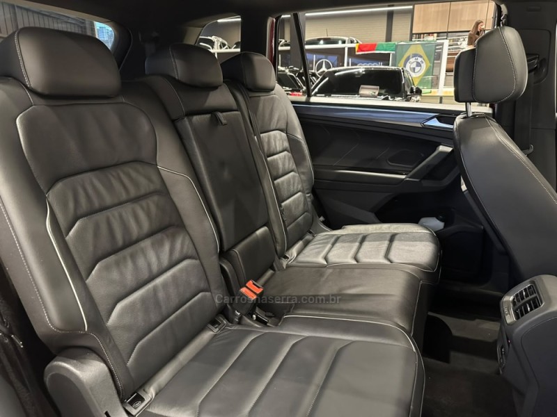 TIGUAN 2.0 ALLSPACE R-LINE 300 TSI GASOLINA 4P AUTOMÁTICO - 2018 - CAXIAS DO SUL