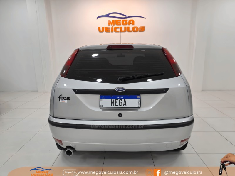 FOCUS 1.6 GLX 8V GASOLINA 4P MANUAL - 2007 - BENTO GONçALVES