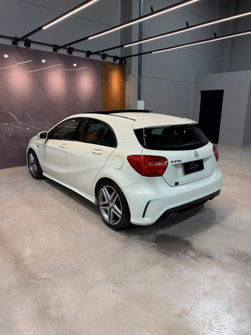 A 250 2.0 VISION TURBO HATCH GASOLINA 4P AUTOMÁTICO - 2015 - CAXIAS DO SUL