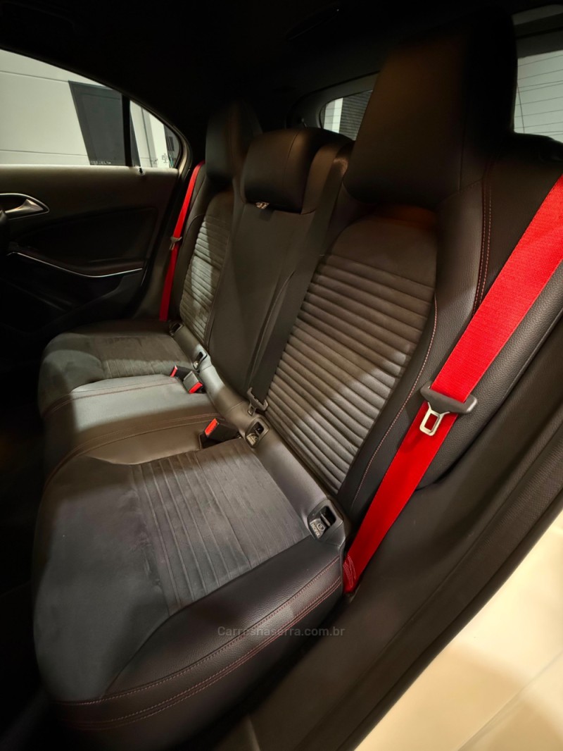 A 250 2.0 VISION TURBO HATCH GASOLINA 4P AUTOMÁTICO - 2015 - CAXIAS DO SUL