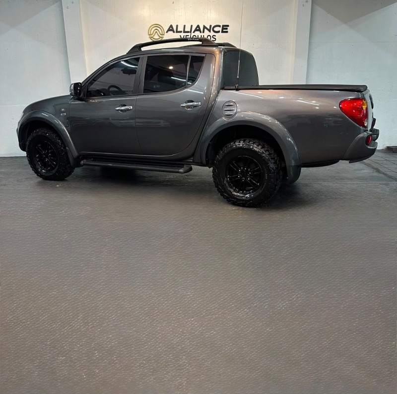 L200 TRITON 3.5 HPE 4X4 CD V6 24V FLEX 4P AUTOMÁTICO - 2016 - CAXIAS DO SUL