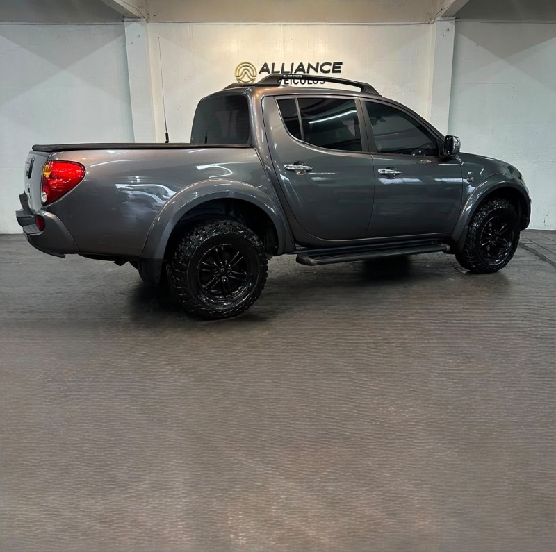 L200 TRITON 3.5 HPE 4X4 CD V6 24V FLEX 4P AUTOMÁTICO - 2016 - CAXIAS DO SUL