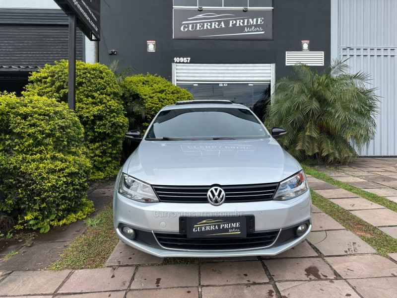 JETTA 2.0 TSI HIGHLINE 211CV GASOLINA 4P DSG - 2014 - CAXIAS DO SUL