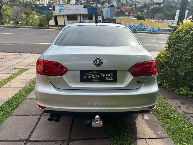 JETTA 2.0 TSI HIGHLINE 211CV GASOLINA 4P DSG - 2014 - CAXIAS DO SUL