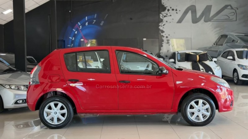 SANDERO 1.0 EXPRESSION 16V FLEX 4P MANUAL - 2014 - ESTâNCIA VELHA