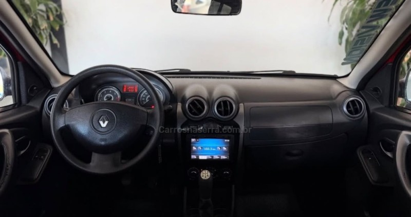 SANDERO 1.0 EXPRESSION 16V FLEX 4P MANUAL - 2014 - ESTâNCIA VELHA