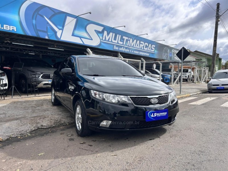 CERATO 1.6 SEDAN 16V GASOLINA 4P MANUAL - 2011 - VENâNCIO AIRES