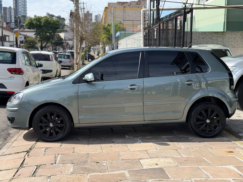 POLO 1.6 MI 8V FLEX 4P MANUAL - 2011 - CAXIAS DO SUL
