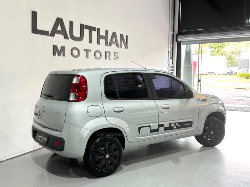 UNO 1.0 EVO VIVACE 8V FLEX 4P MANUAL - 2014 - NOVO HAMBURGO