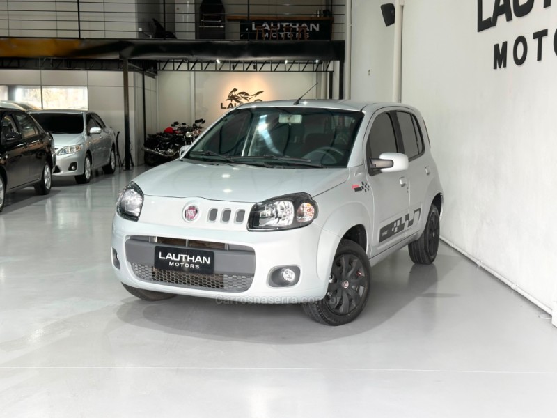 UNO 1.0 EVO VIVACE 8V FLEX 4P MANUAL - 2014 - NOVO HAMBURGO