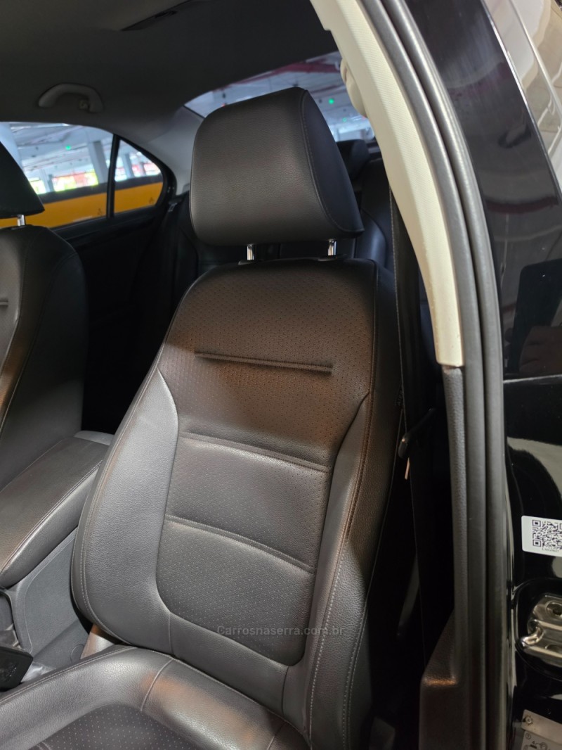 JETTA 2.0 TSI HIGHLINE 211CV GASOLINA 4P DSG - 2016 - CAXIAS DO SUL
