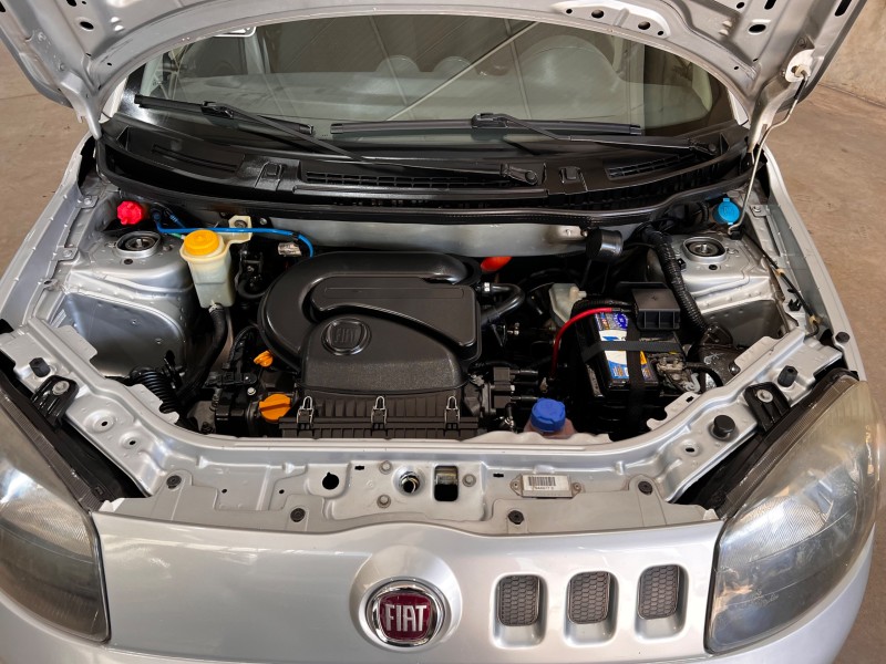 UNO 1.0 EVO VIVACE 8V FLEX 4P MANUAL - 2011 - CAXIAS DO SUL