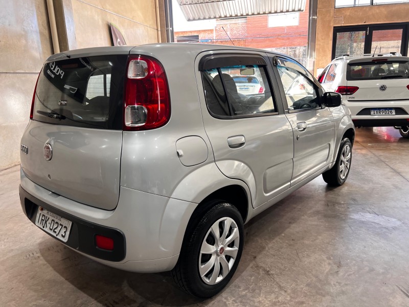 UNO 1.0 EVO VIVACE 8V FLEX 4P MANUAL - 2011 - CAXIAS DO SUL