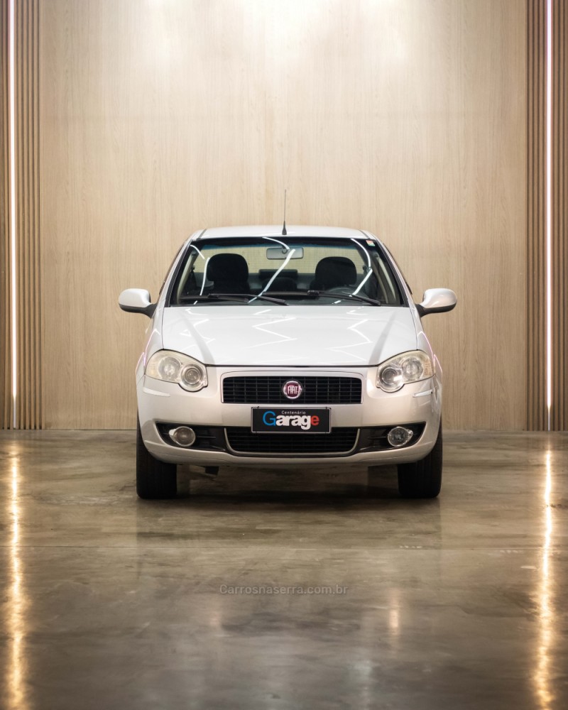SIENA 1.6 MPI ESSENCE 16V FLEX 4P MANUAL - 2012 - CAXIAS DO SUL