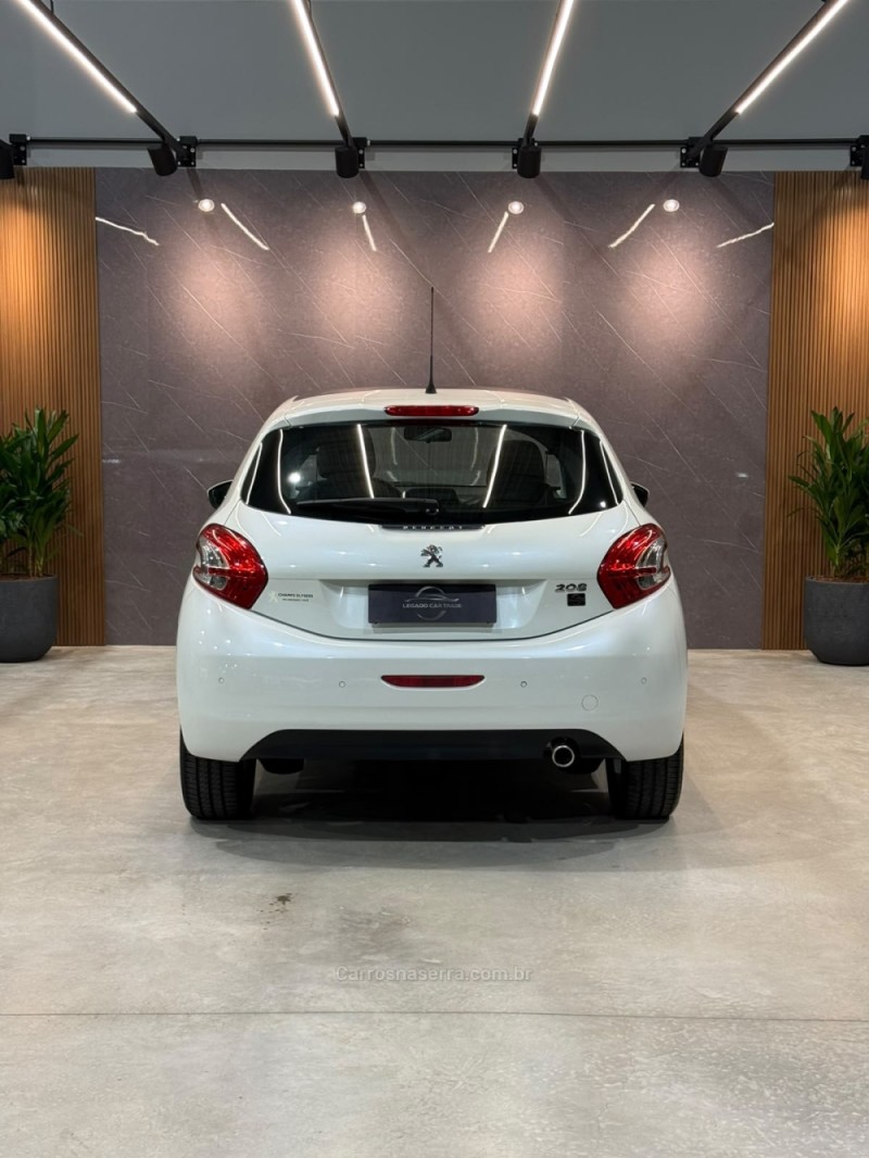 208 1.6 GRIFFE 16V FLEX 4P MANUAL - 2014 - CAXIAS DO SUL