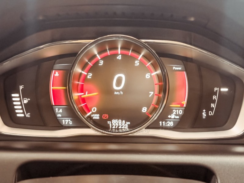 XC60 2.0 T6 R DESIGN TURBO GASOLINA 4P AUTOMÁTICO - 2015 - NOVA PRATA
