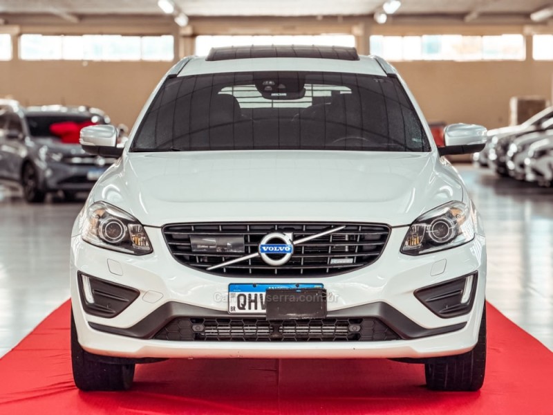 XC60 2.0 T6 R DESIGN TURBO GASOLINA 4P AUTOMÁTICO - 2015 - NOVA PRATA