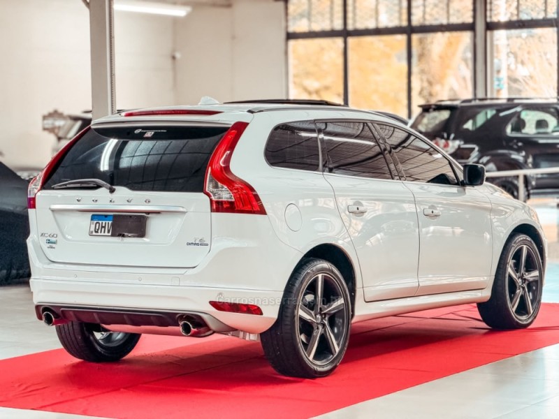 XC60 2.0 T6 R DESIGN TURBO GASOLINA 4P AUTOMÁTICO - 2015 - NOVA PRATA