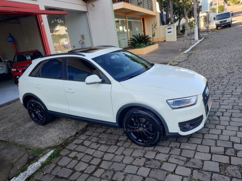 Q3 2.0 TFSI AMBITION QUATTRO 4P GASOLINA S TRONIC - 2013 - GUAPORé