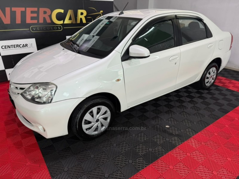 ETIOS 1.5 XS SEDAN 16V FLEX 4P AUTOMÁTICO - 2017 - NOVO HAMBURGO