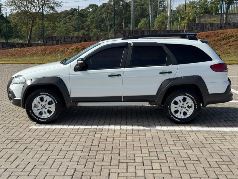 PALIO 1.8 MPI ADVENTURE LOCKER WEEKEND 16V FLEX 4P MANUAL - 2011 - CAXIAS DO SUL
