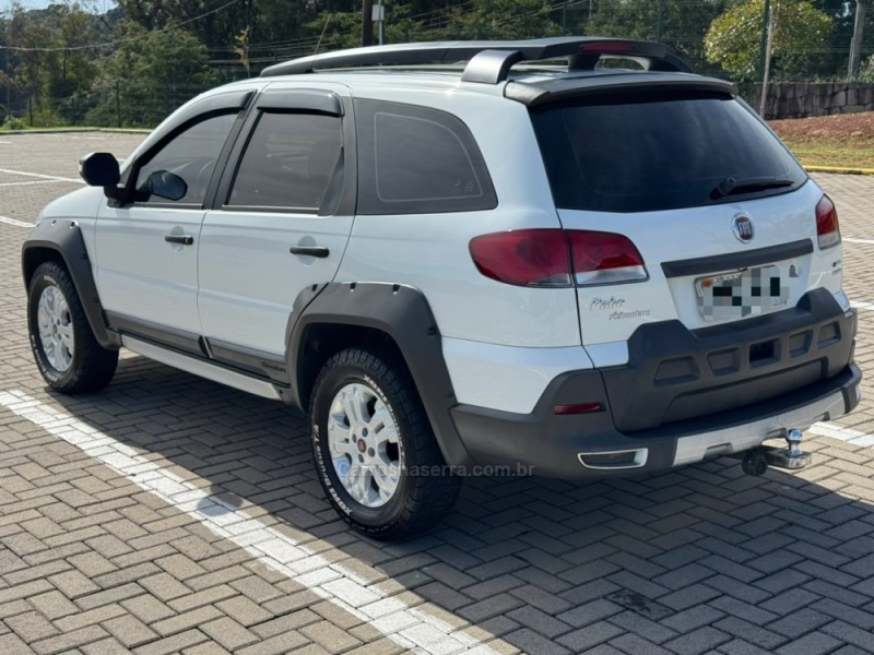 PALIO 1.8 MPI ADVENTURE LOCKER WEEKEND 16V FLEX 4P MANUAL - 2011 - CAXIAS DO SUL