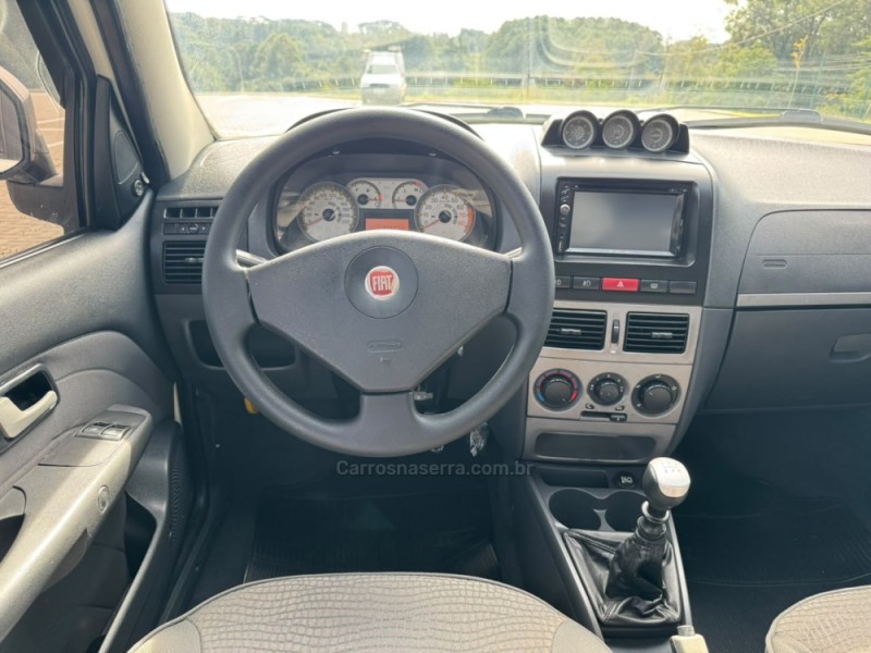 PALIO 1.8 MPI ADVENTURE LOCKER WEEKEND 16V FLEX 4P MANUAL - 2011 - CAXIAS DO SUL
