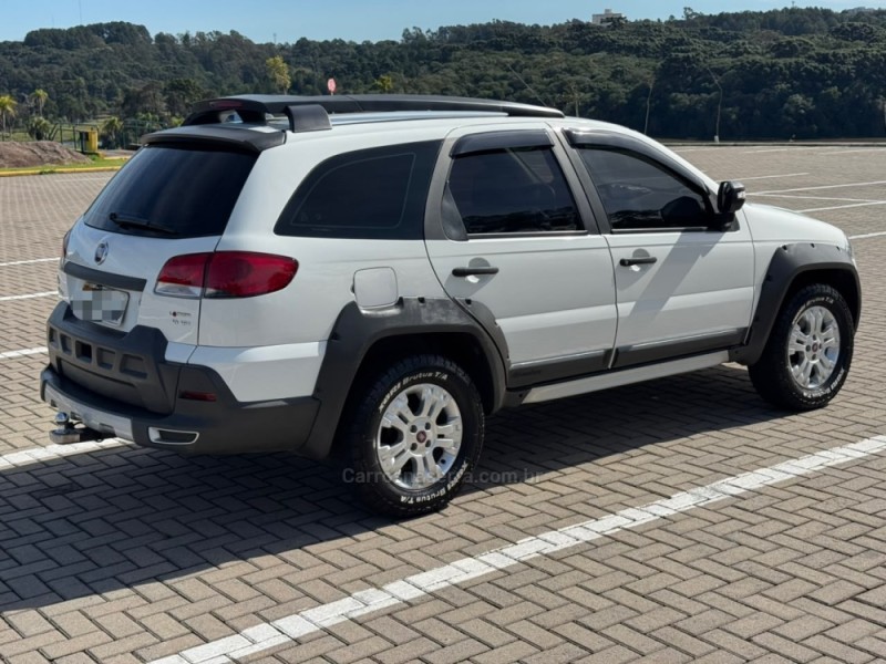 PALIO 1.8 MPI ADVENTURE LOCKER WEEKEND 16V FLEX 4P MANUAL - 2011 - CAXIAS DO SUL