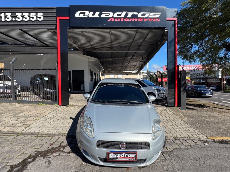 PUNTO 1.4 ATTRACTIVE ITALIA 8V FLEX 4P MANUAL - 2011 - CAXIAS DO SUL