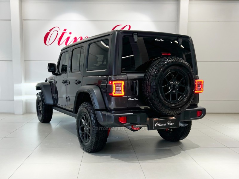 WRANGLER 2.0 RUBICON 4X4 AT8 16V GASOLINA 4P AUTOMÁTICO - 2025 - FLORES DA CUNHA
