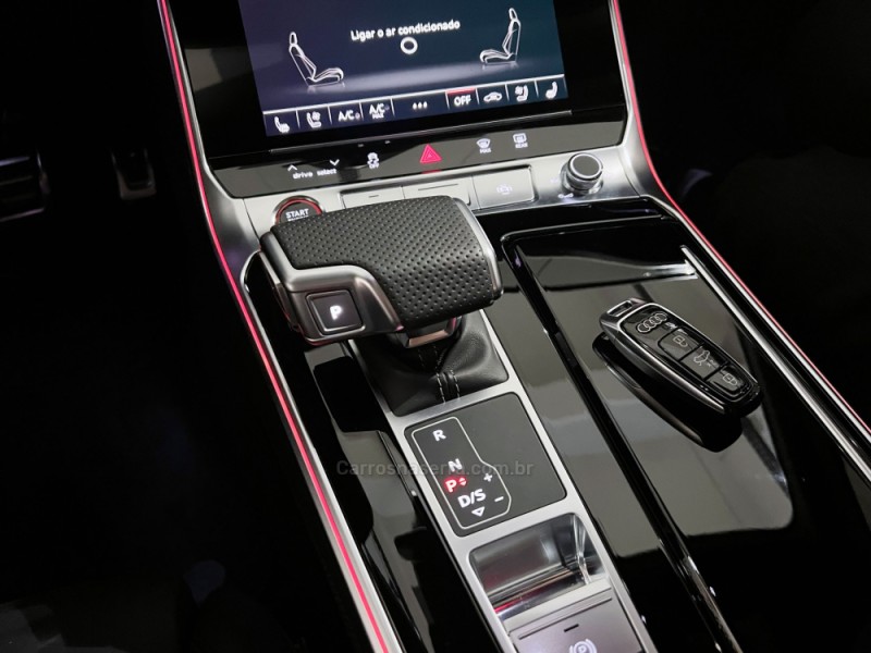 RS6 4.0 TFSI AVANT QUATTRO 4P GASOLINA AUTOMÁTICO - 2024 - FLORES DA CUNHA