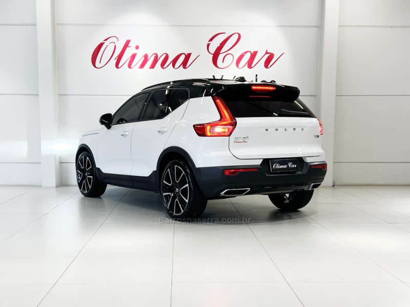 XC 40 2.0 T5 GASOLINA R-DESIGN SPE AWD GEARTRONIC - 2020 - FLORES DA CUNHA