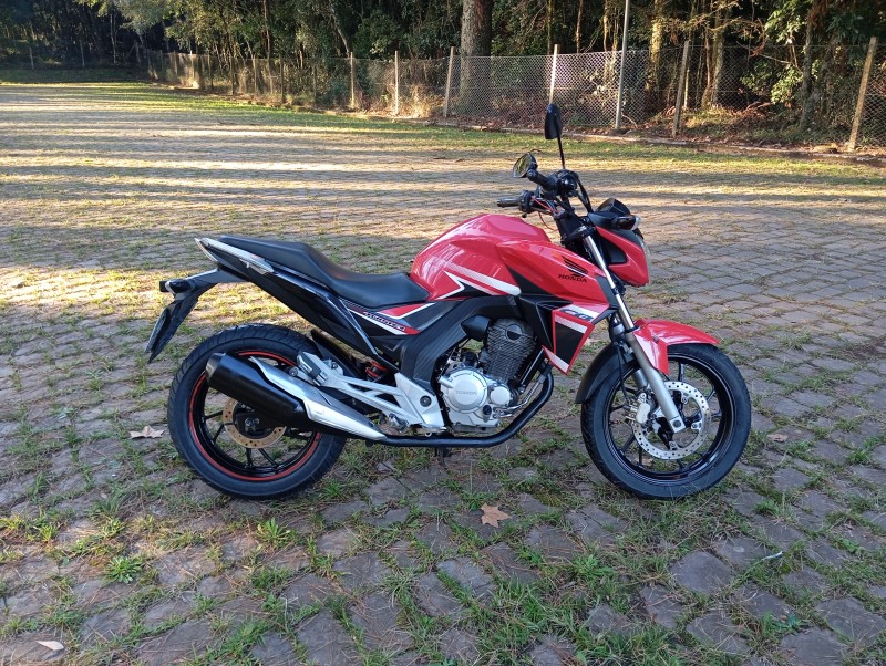 CB 250F TWISTER CBS - 2018 - CAXIAS DO SUL