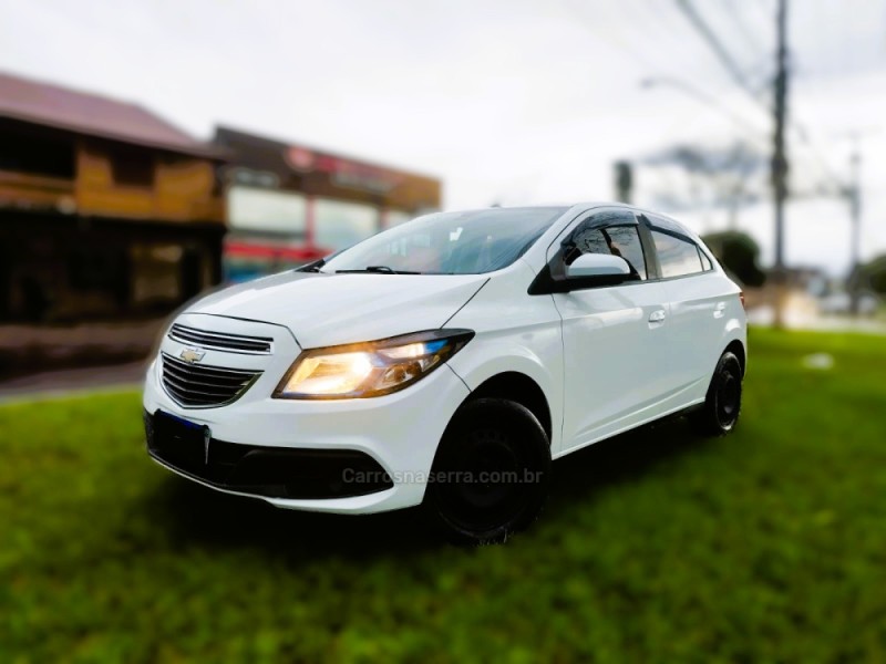 ONIX 1.4 MPFI LT 8V FLEX 4P MANUAL - 2015 - NOVO HAMBURGO