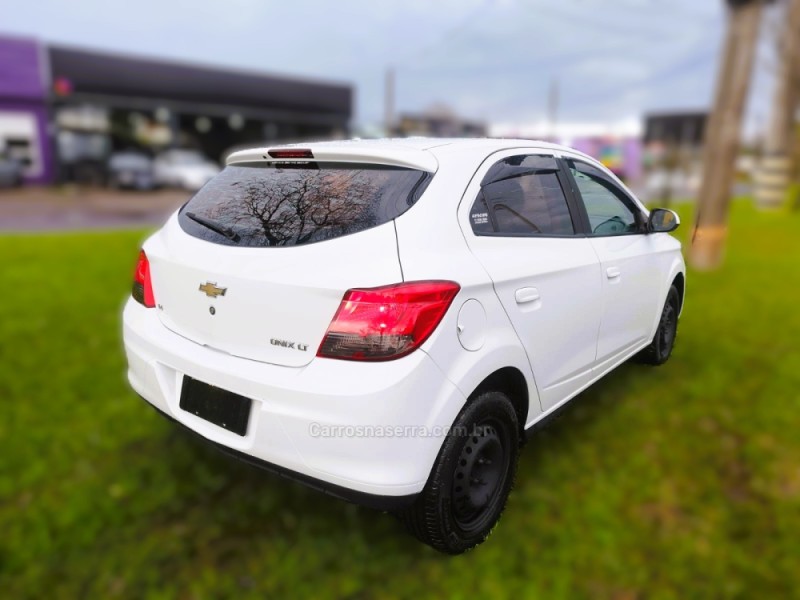 ONIX 1.4 MPFI LT 8V FLEX 4P MANUAL - 2015 - NOVO HAMBURGO