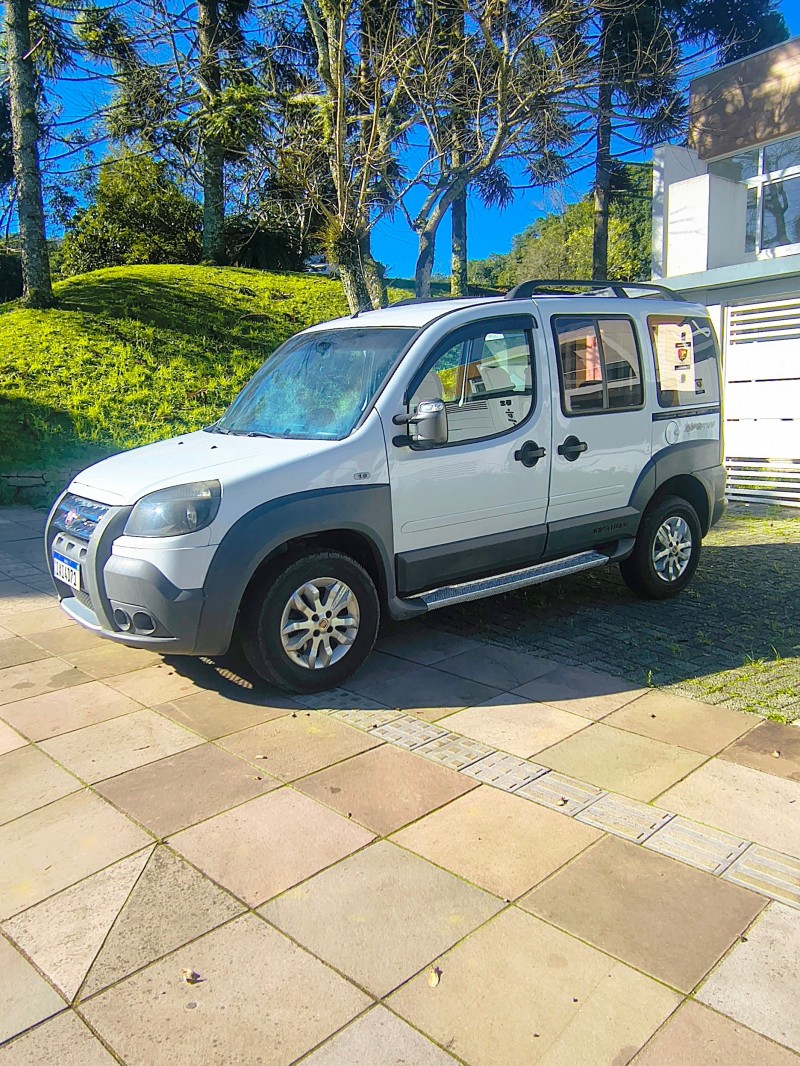 DOBLÓ 1.8 MPI ADVENTURE 16V FLEX 4P MANUAL - 2016 - FARROUPILHA