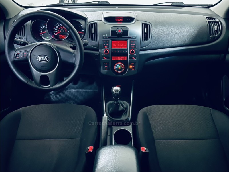 CERATO 1.6 EX3 SEDAN 16V GASOLINA 4P MANUAL - 2011 - CAXIAS DO SUL