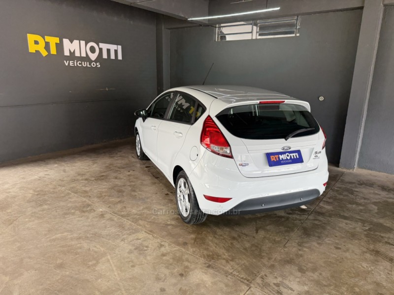 FIESTA 1.6 SE HATCH 16V FLEX 4P MANUAL - 2016 - MUçUM